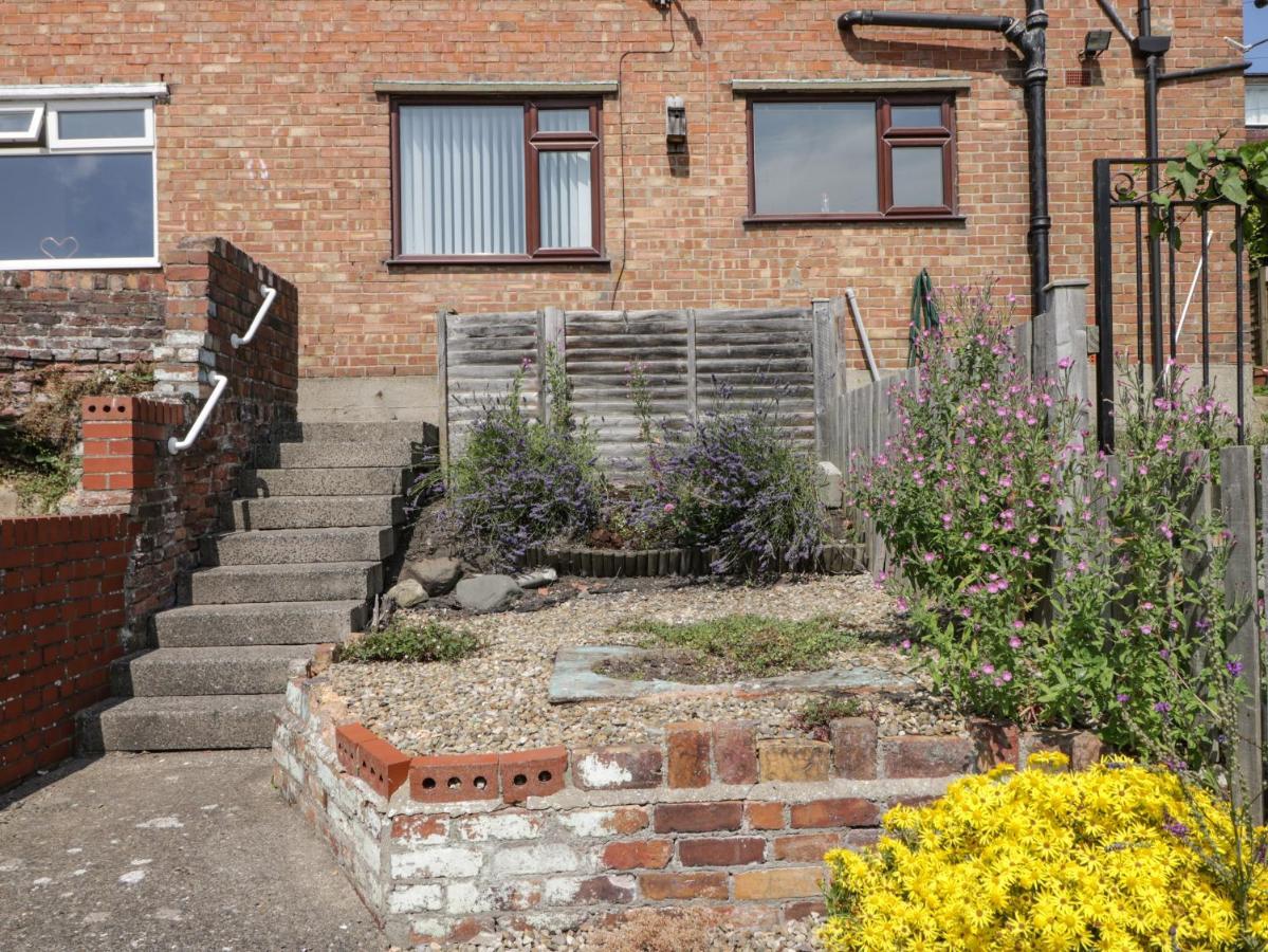 Freyja Cottage Scarborough Exterior photo